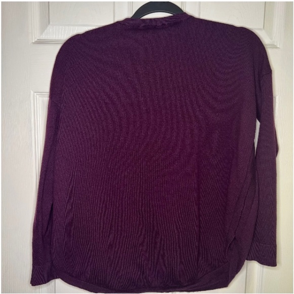 Express V-Neck Oversized Sweater | Purple long sleeve lightweight | XS - Picture 3 of 4